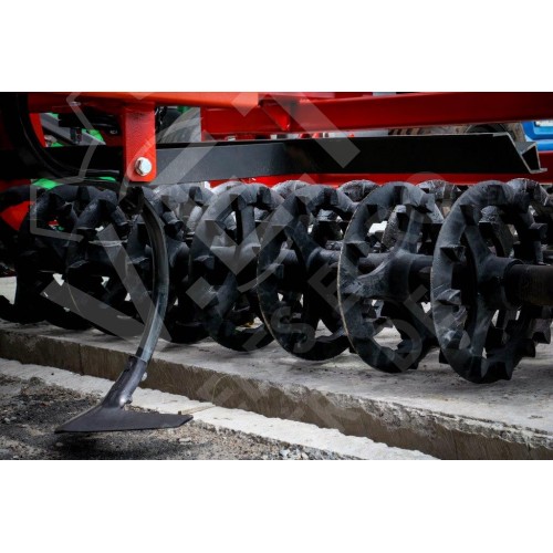 АКПН-Агрегат Комбінований Передпосівний Напівнавісний Поділля-600-32