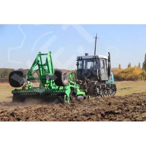 Компактная дисковая борона KRONOS 3 с ножевыми катками