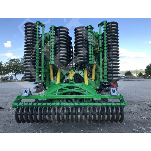 Компактная дисковая борона KRONOS 11 с ножевыми катками прицепная