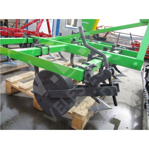 Культиватор навесной КН-3,2 с катком (22 лапы) Польша 