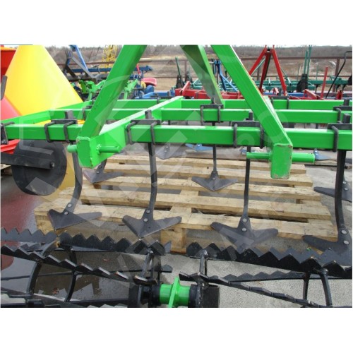 Культиватор навесной КН-3,2 с катком (22 лапы) Польша 