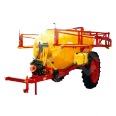 Опрыскиватель прицепной 2000л /18м