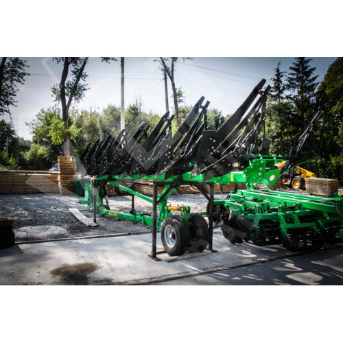 Плуг оборотный полунавесной серии ПОН 7-40 +1